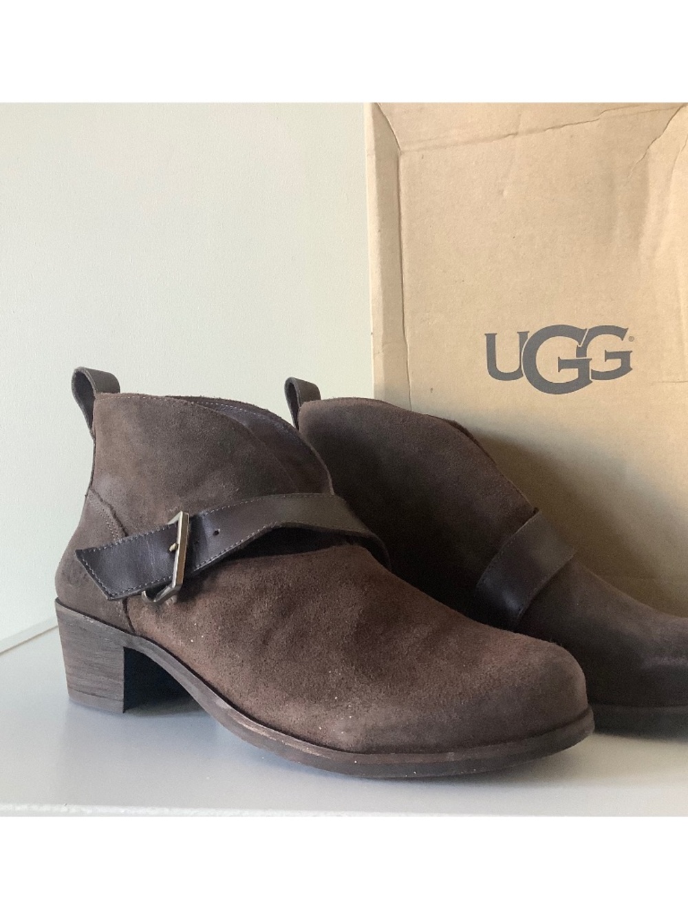 UGG Suede Leather Ankle Bootie Block Heel Shearling Dark Brown